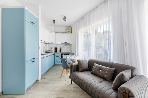 Stilvolle 30 m² Wohnung mit einem Schlafzimmer und schönem Ausblick in Bečići